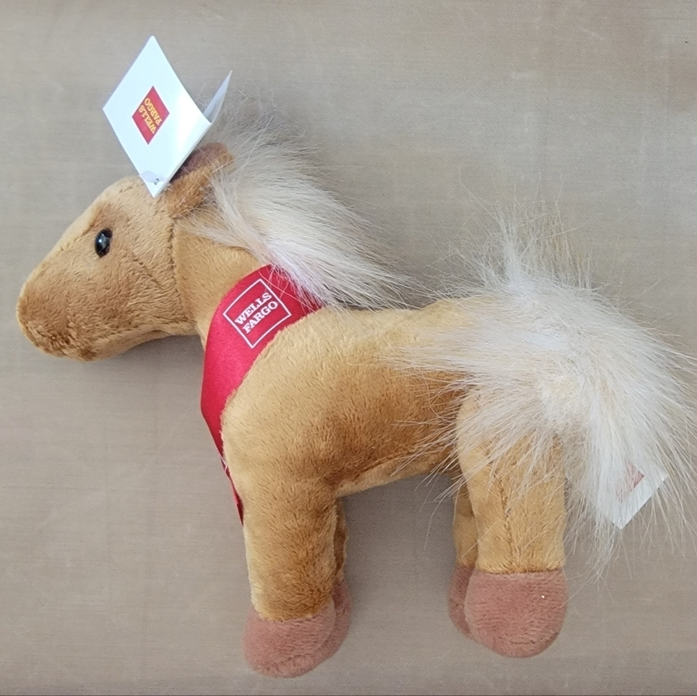 Wells Fargo Pony Bridget - 7” Mini Plush 2017 NWT - Picture 2 of 4